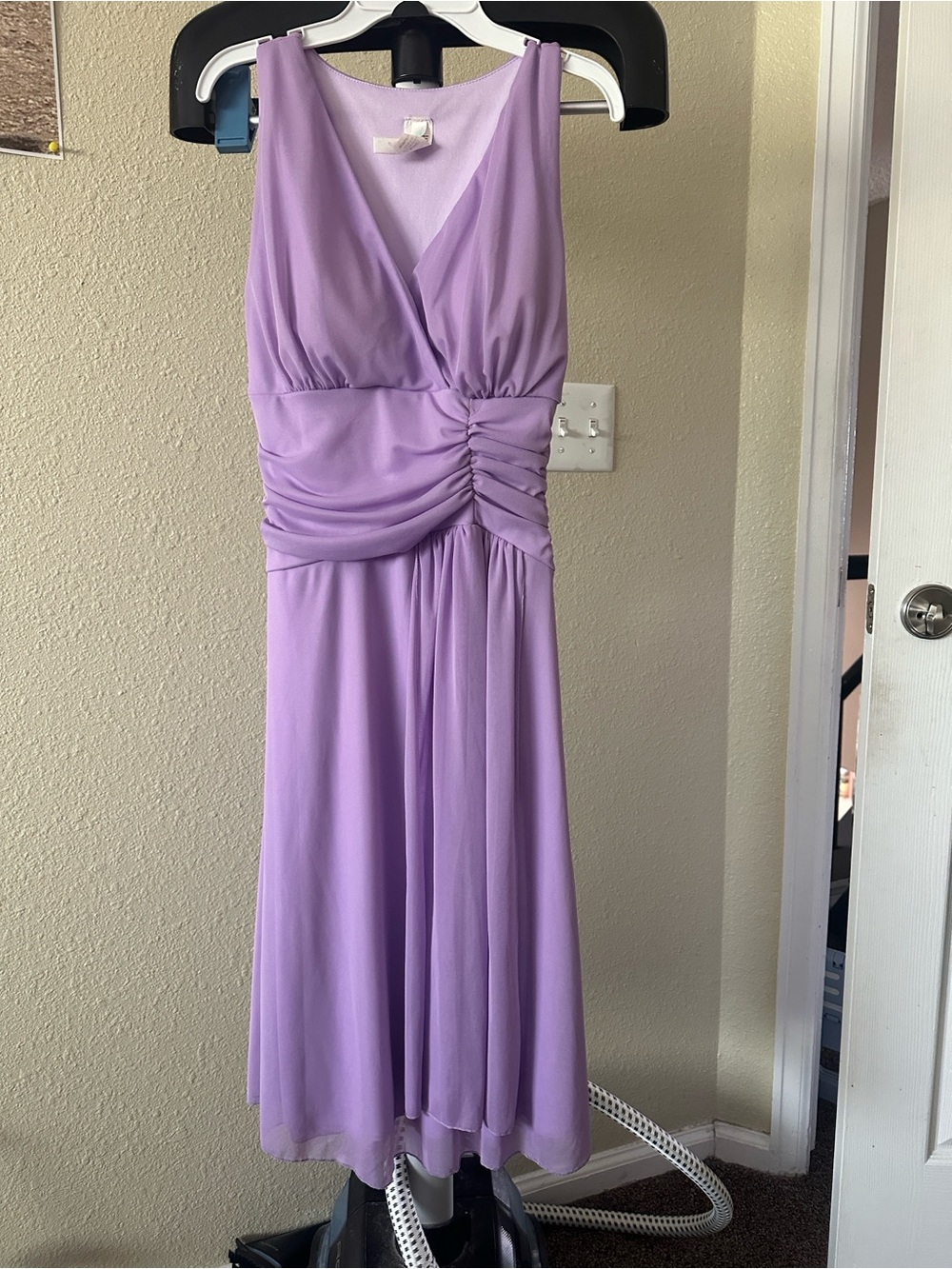 Lavender Sleeveless V-Neck, Ruched Waist, padded youth Midi Dress